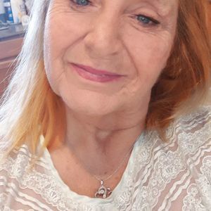 Meet your Posher, Sharon